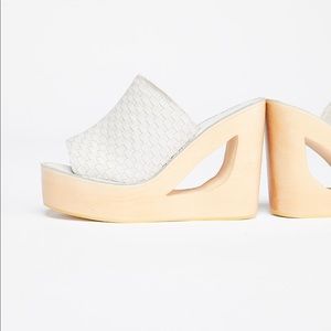 barela platform wedge